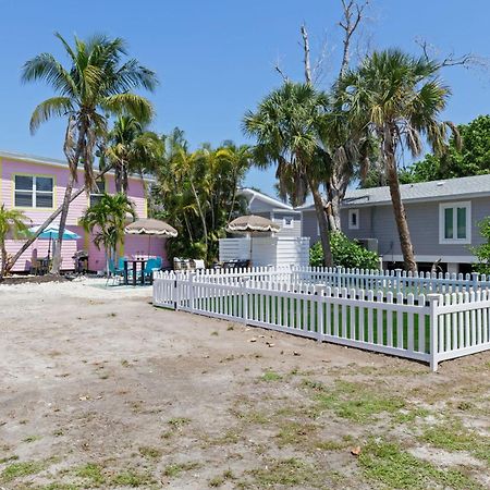 Charming Suite With Balcony And Bikes At Historic Sandpiper Inn Sanibel Eksteriør billede