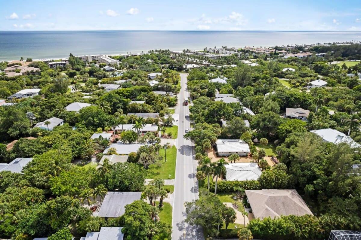 Charming Suite With Balcony And Bikes At Historic Sandpiper Inn Sanibel Eksteriør billede